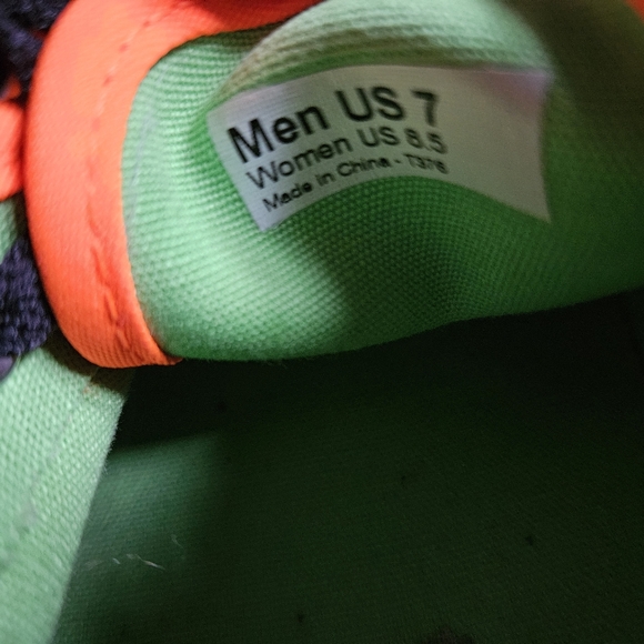 Vans Sneakers - Picture 3 of 4